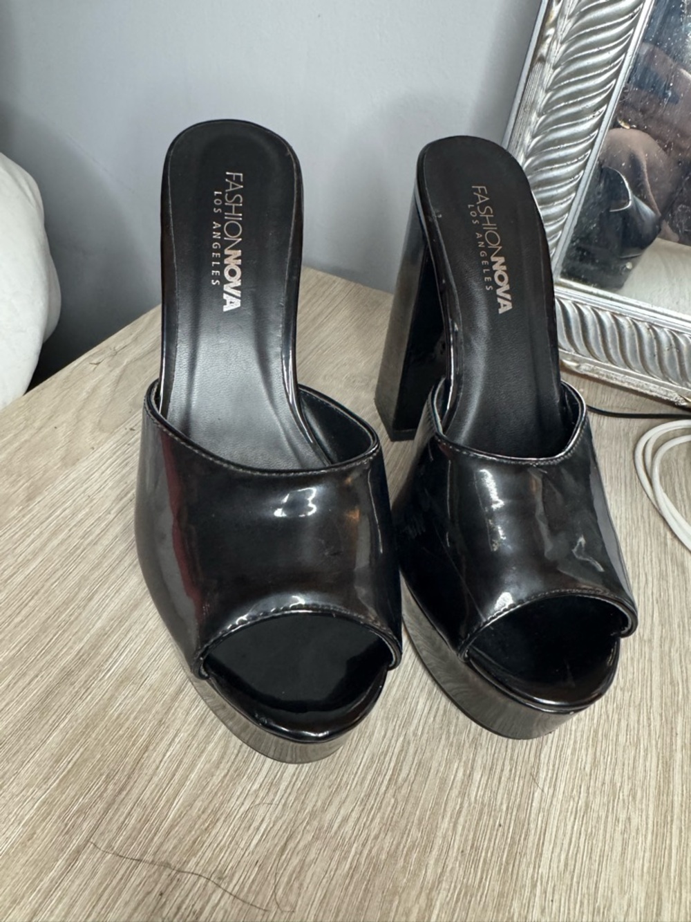 Fashion Nova Black Patent Platform Mule Heels with Block Heel - Picture 2 of 5